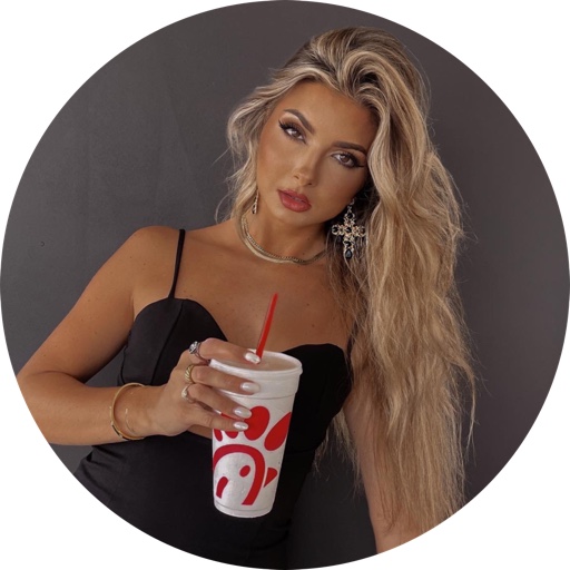 thatchickfilagirl on LTK