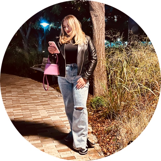 adriannaxoxo___ on LTK