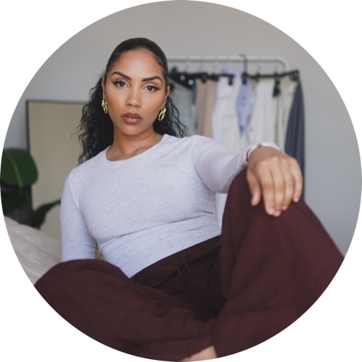 Nayara_Santos on LTK