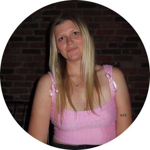 Ashley_Valentine on LTK