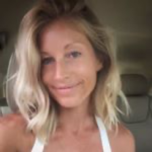 ablondepursuit on LTK