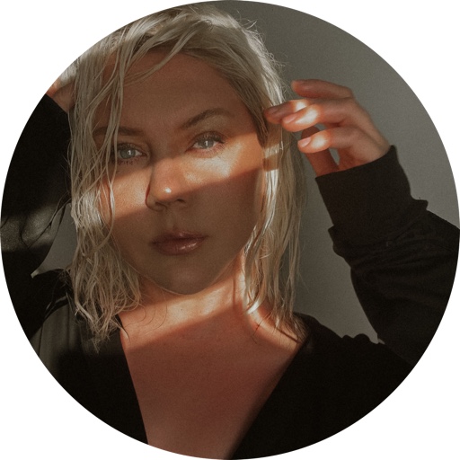 JanetDebris on LTK