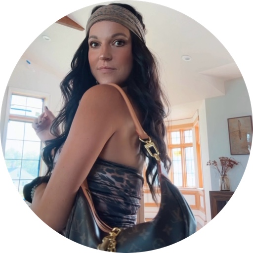 chrissyniederklein on LTK