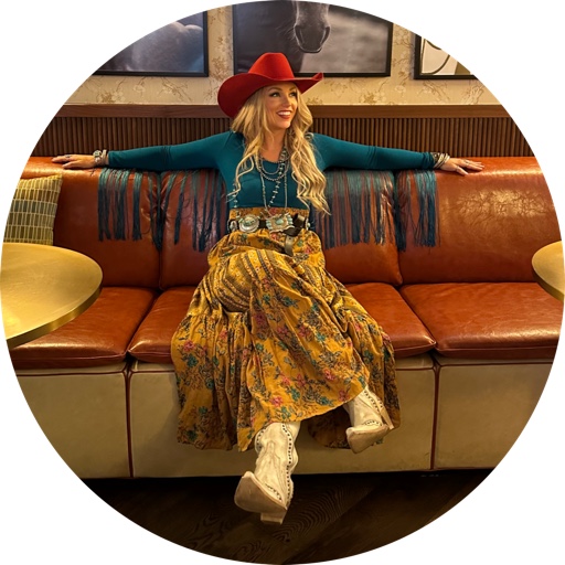 Lil Mismatched on LTK