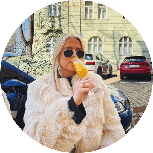 Clarasmith16 on LTK