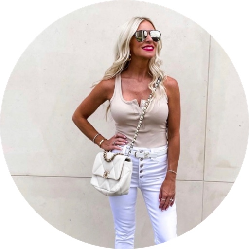 LindsayLEdge on LTK